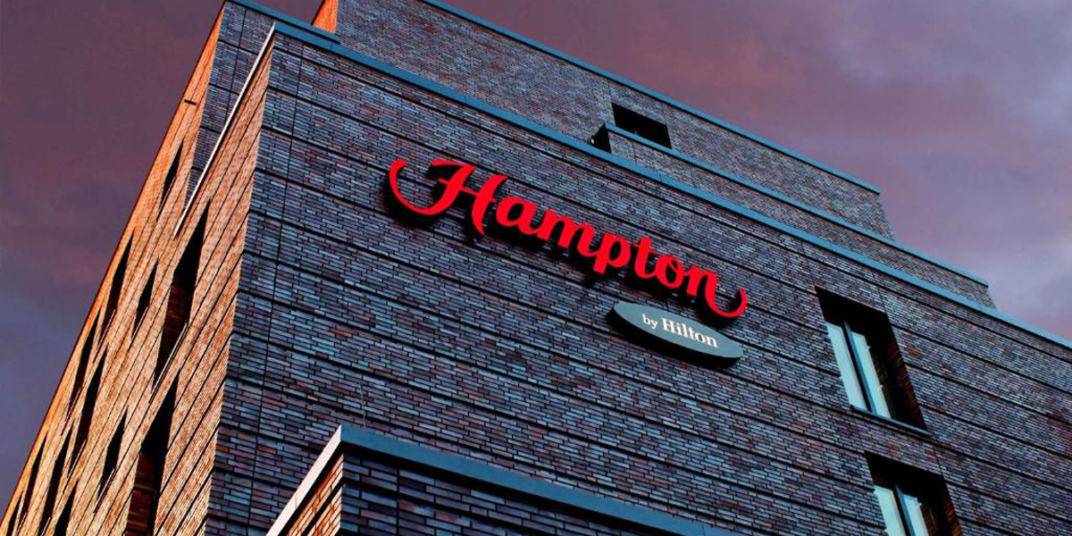Chica de compañía en Hampton by Hilton Berlin City West
